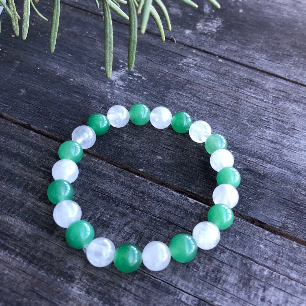 New Green Aventurine & White Quartz Bracelet 💚🤍
